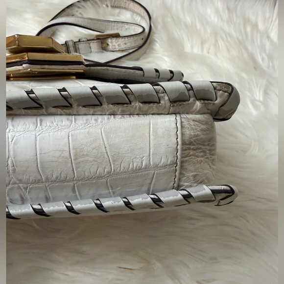 💄RARE💄 Aimee Kestenberg Faux Croco Leather Crossbody Bag - Picture 3 of 14